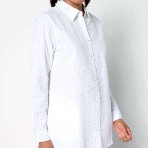 Joan Rivers Petite Seersucker Button
Front Shirt